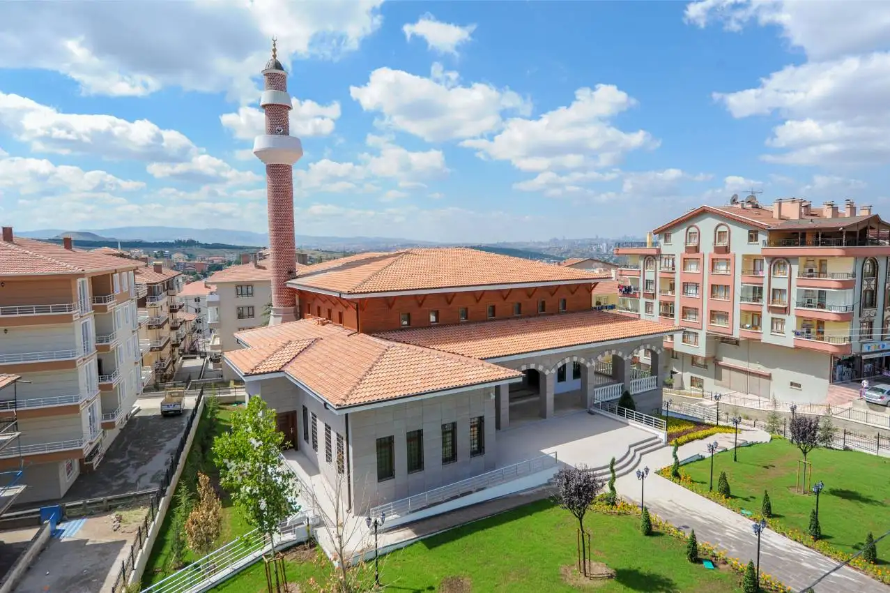 ALEMDAĞ MAH. DİRİLİŞ CAMİİ