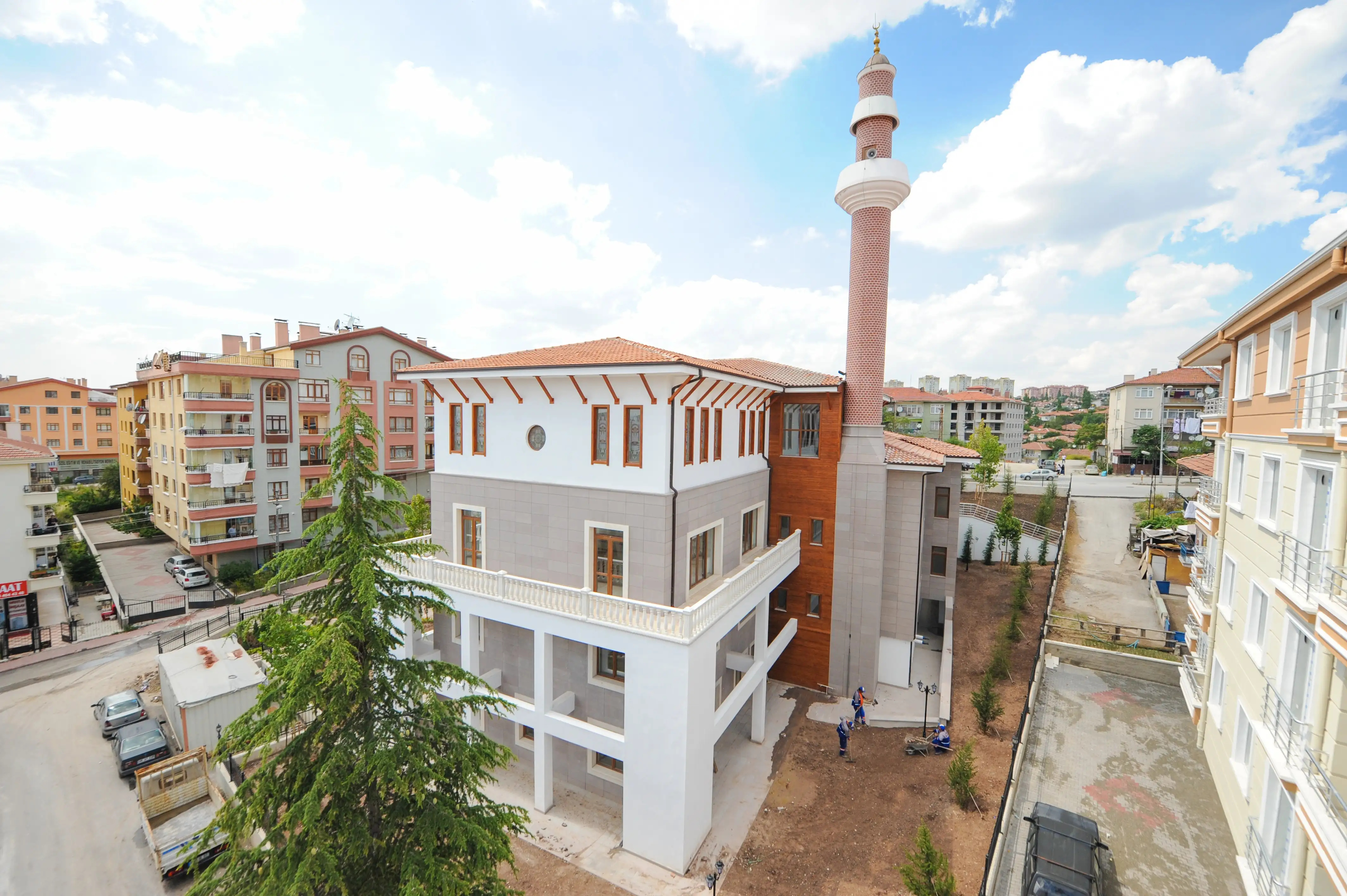 ALEMDAĞ MAH. DİRİLİŞ CAMİİ