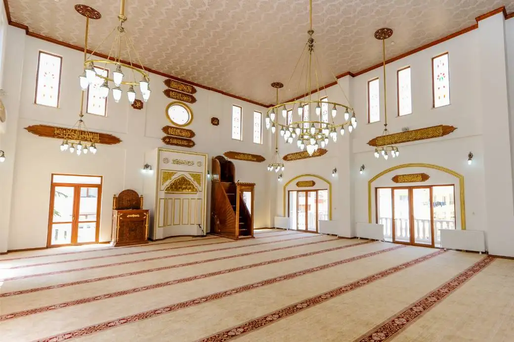 ALEMDAĞ MAH. DİRİLİŞ CAMİİ