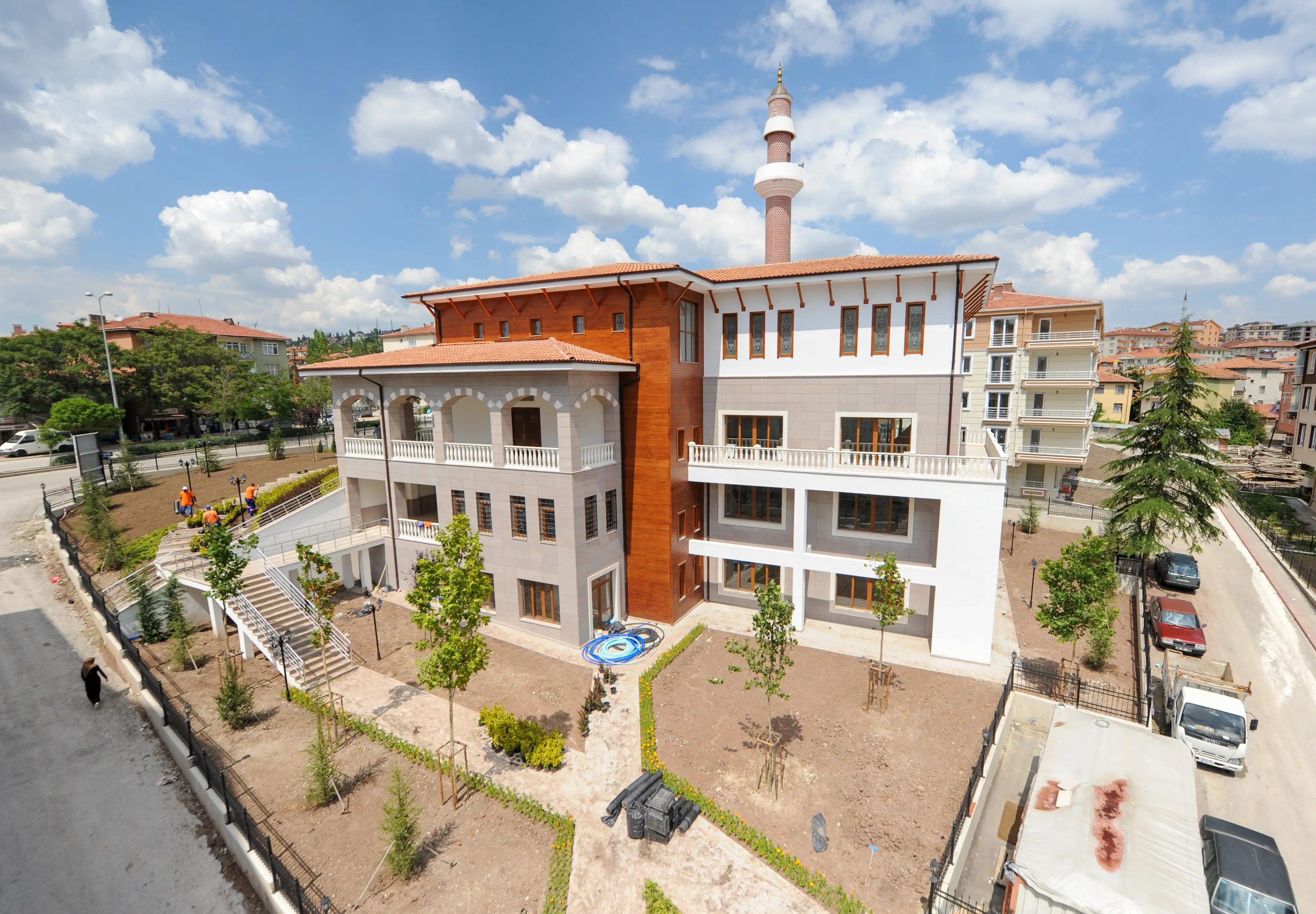 ALEMDAĞ MAH. DİRİLİŞ CAMİİ